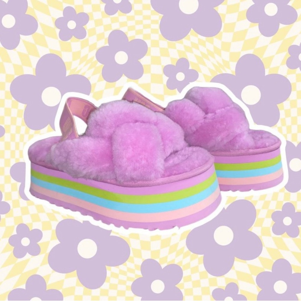 UGG Women's Disco Knot Slide Fuzzy Platform Sandal in Wildflower